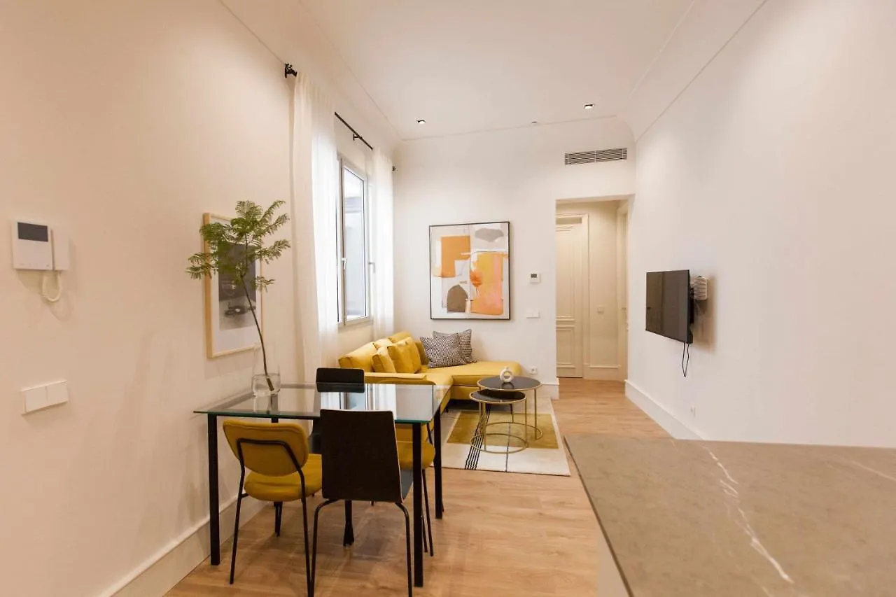 Isg Apartments Cedaceros 12 Seville Spain