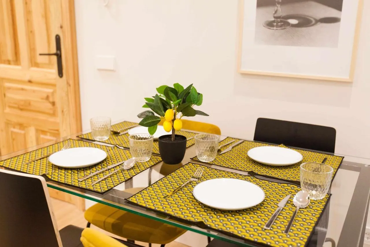 Isg Apartments Cedaceros 12 Seville