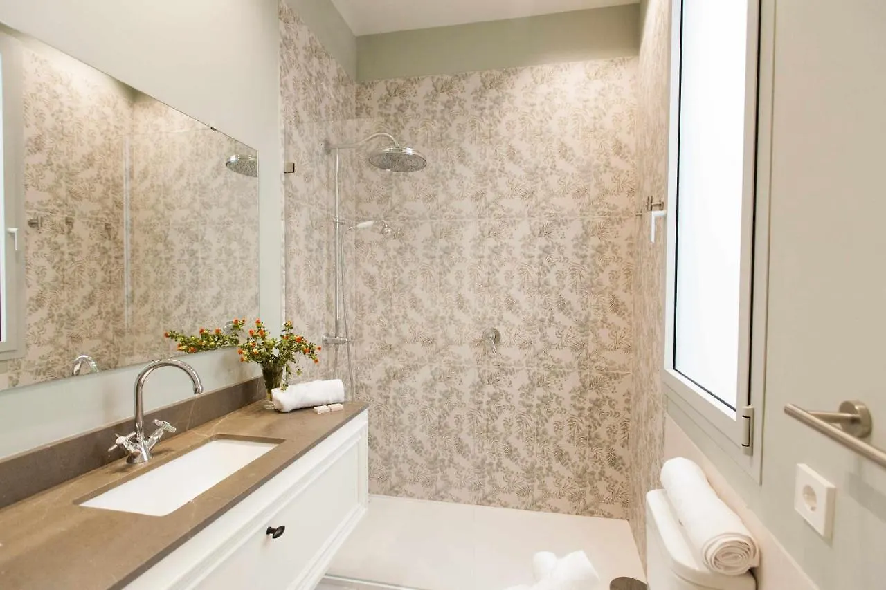 Isg Apartments Cedaceros 12 Seville Spain