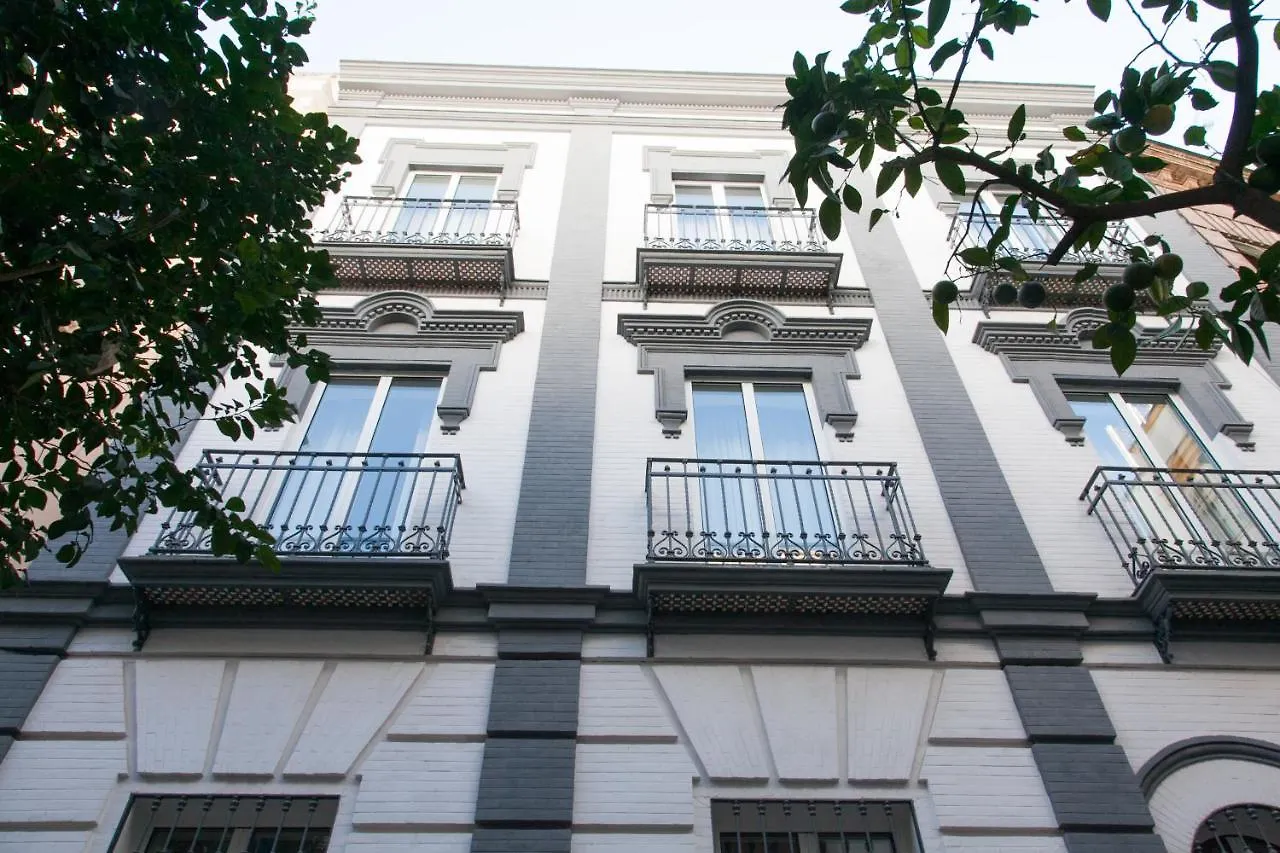 Isg Apartments Cedaceros 12 Seville 0*,