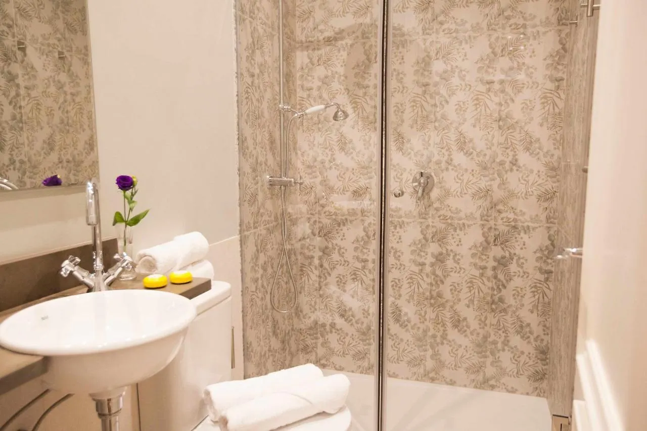 Isg Apartments Cedaceros 12 Seville